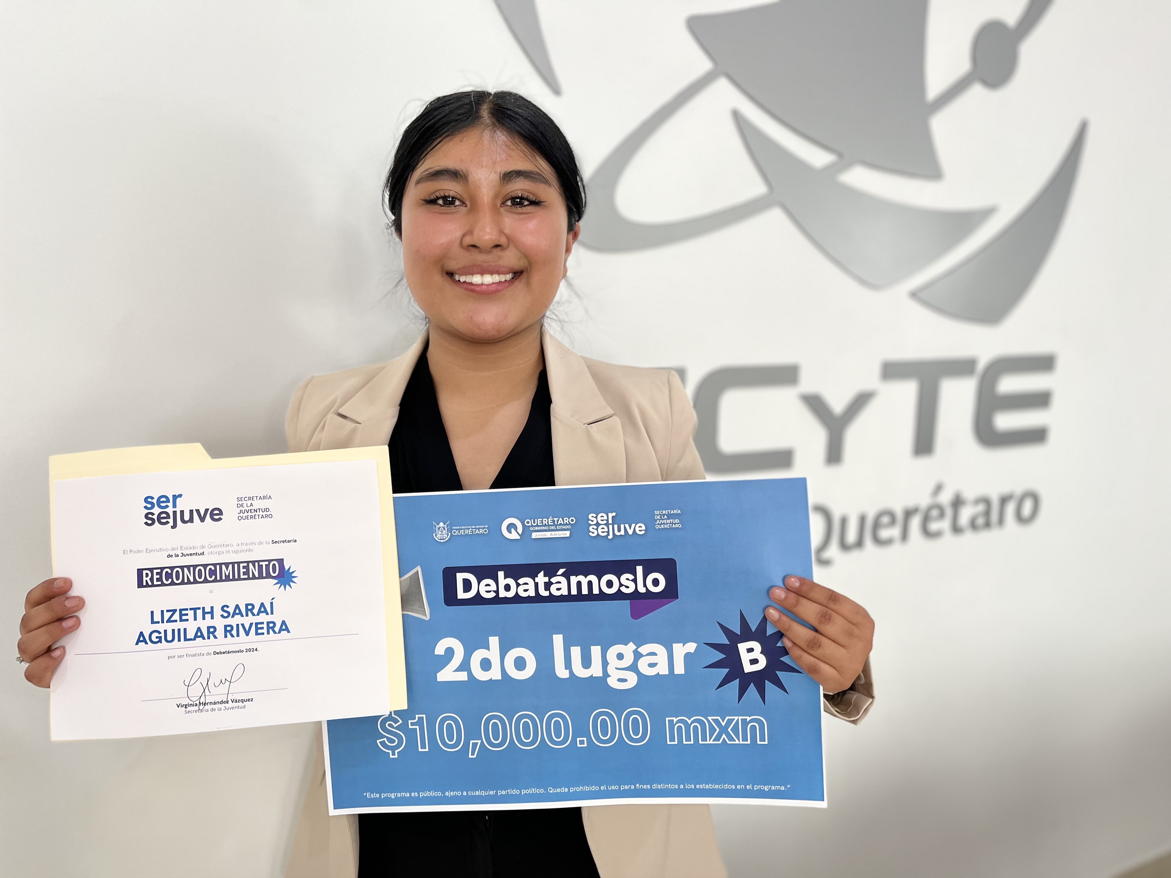 Gana estudiante de CECyTEQ segundo lugar en Debatámoslo 2024